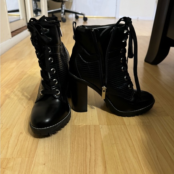 Bcbg booties - Picture 3 of 3